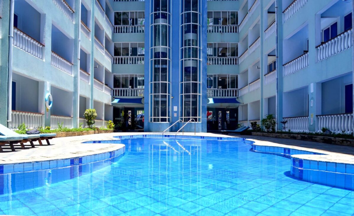 Cowrie Shell Beach Apartments